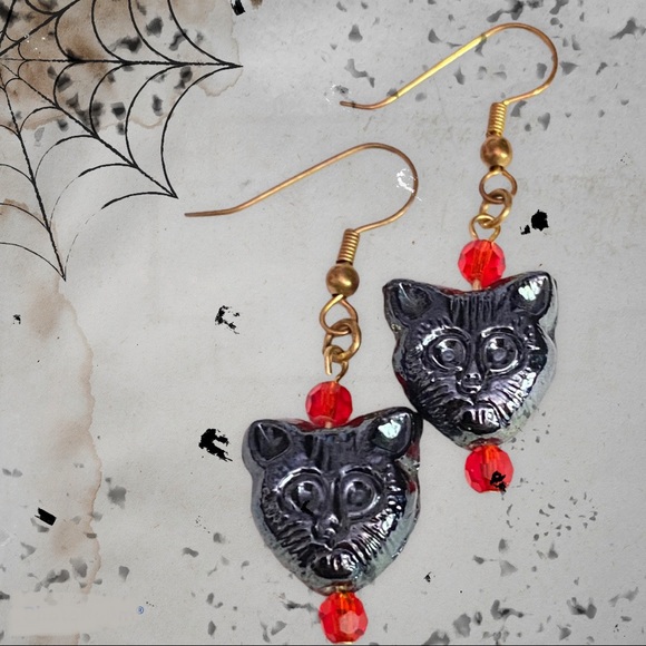 Hand Crafted Black Cat Dangle Earrings Steel Gray Kitty Kitten Halloween - Picture 3 of 6